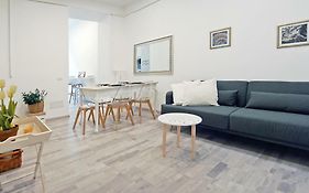 Pompeo Magno White Luxury Apartment